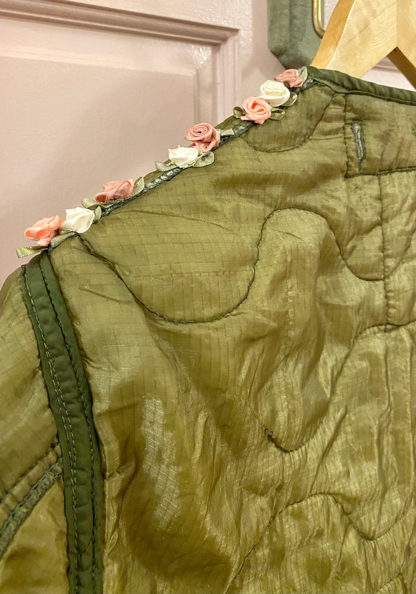 VINTAGE ARMY JACKET W/ FLORAL DETAIL