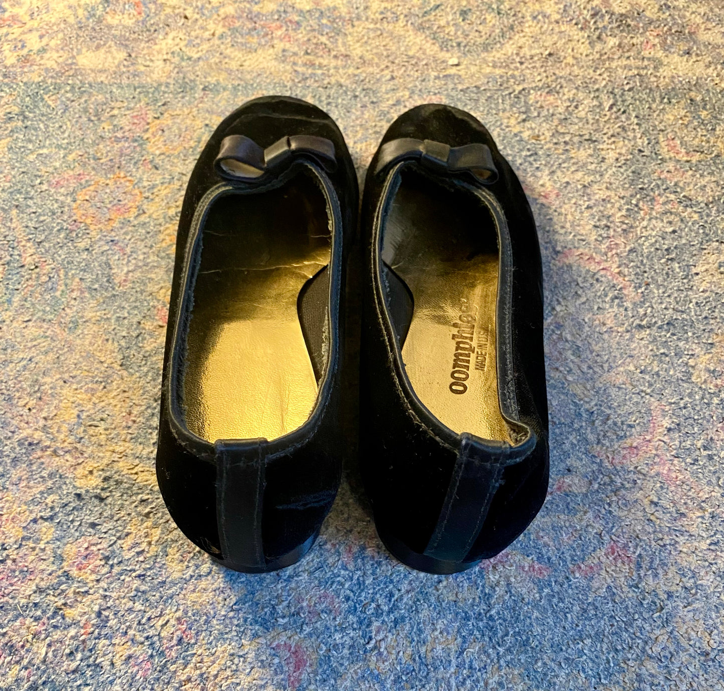 1970s BLACK VELVET OOMPHIES BALLET FLATS