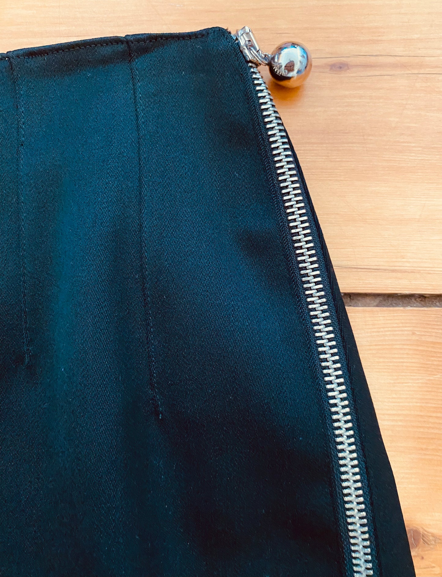 CLAUDE MONTANA, 1980s BLACK SIDE ZIPPED SKIRT