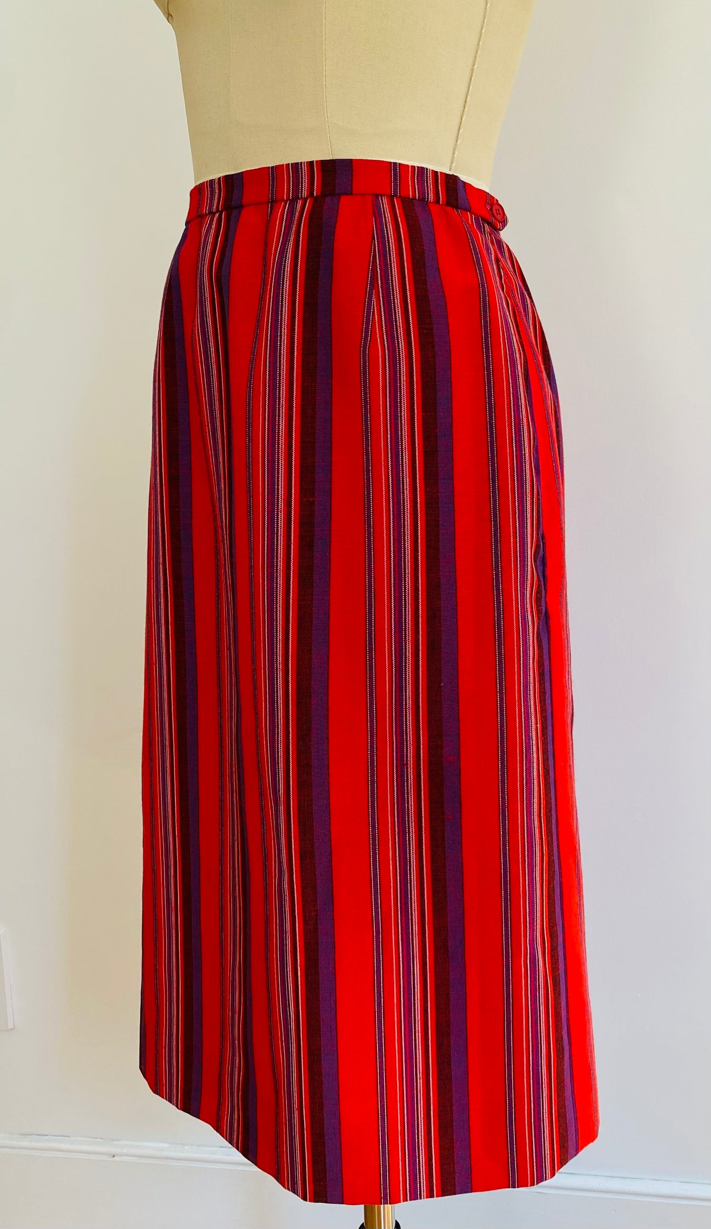 LANVIN, 1970s RED STRIPED KNEE LENGTH SKIRT
