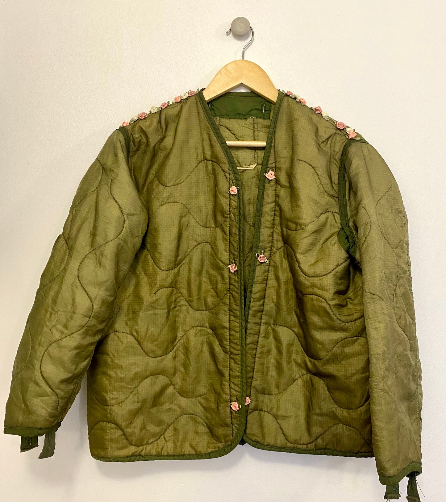 VINTAGE ARMY JACKET W/ FLORAL DETAIL