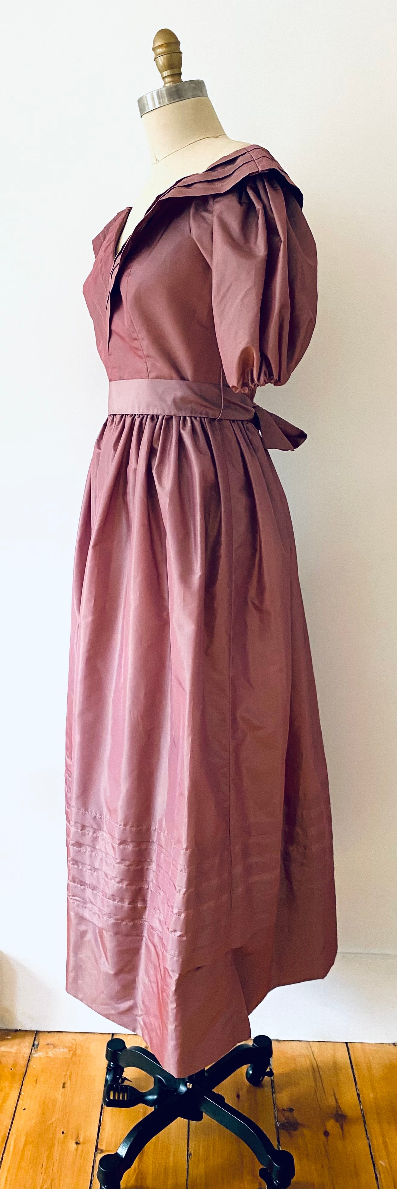 VICTOR COSTA, 1970s DUSTY PINK PUFF MID-SLEEVE DRESS